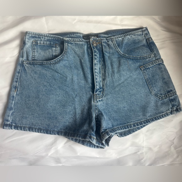 Fashion Nova Light Blue Jean Shorts - Picture 1 of 3